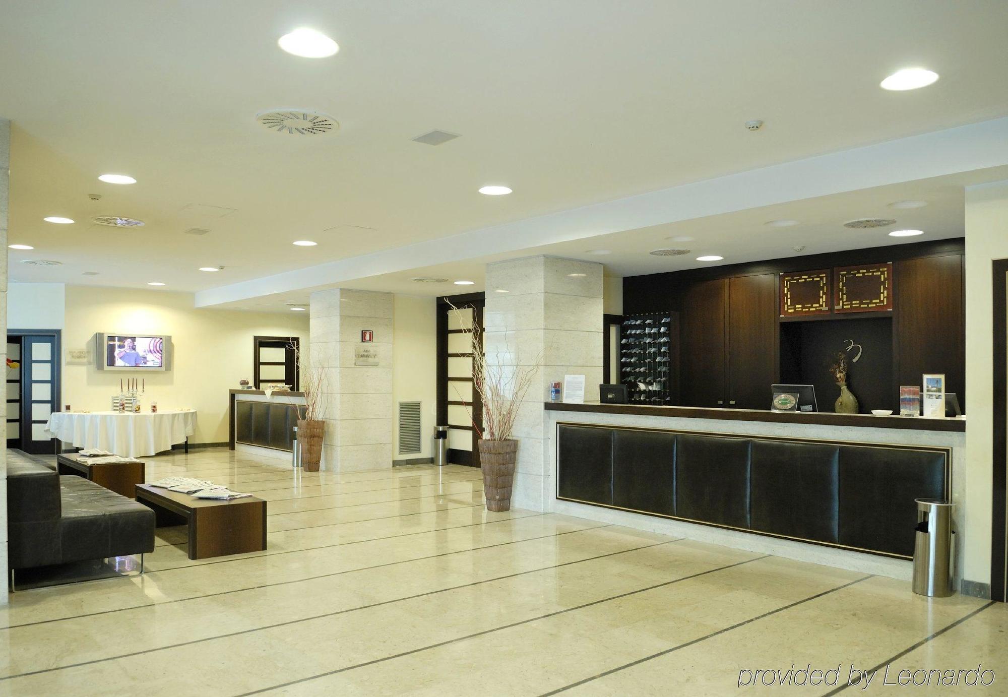 B&B Hotel Padova Dalaman gambar